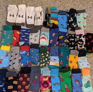 35 pairs of Men's socks